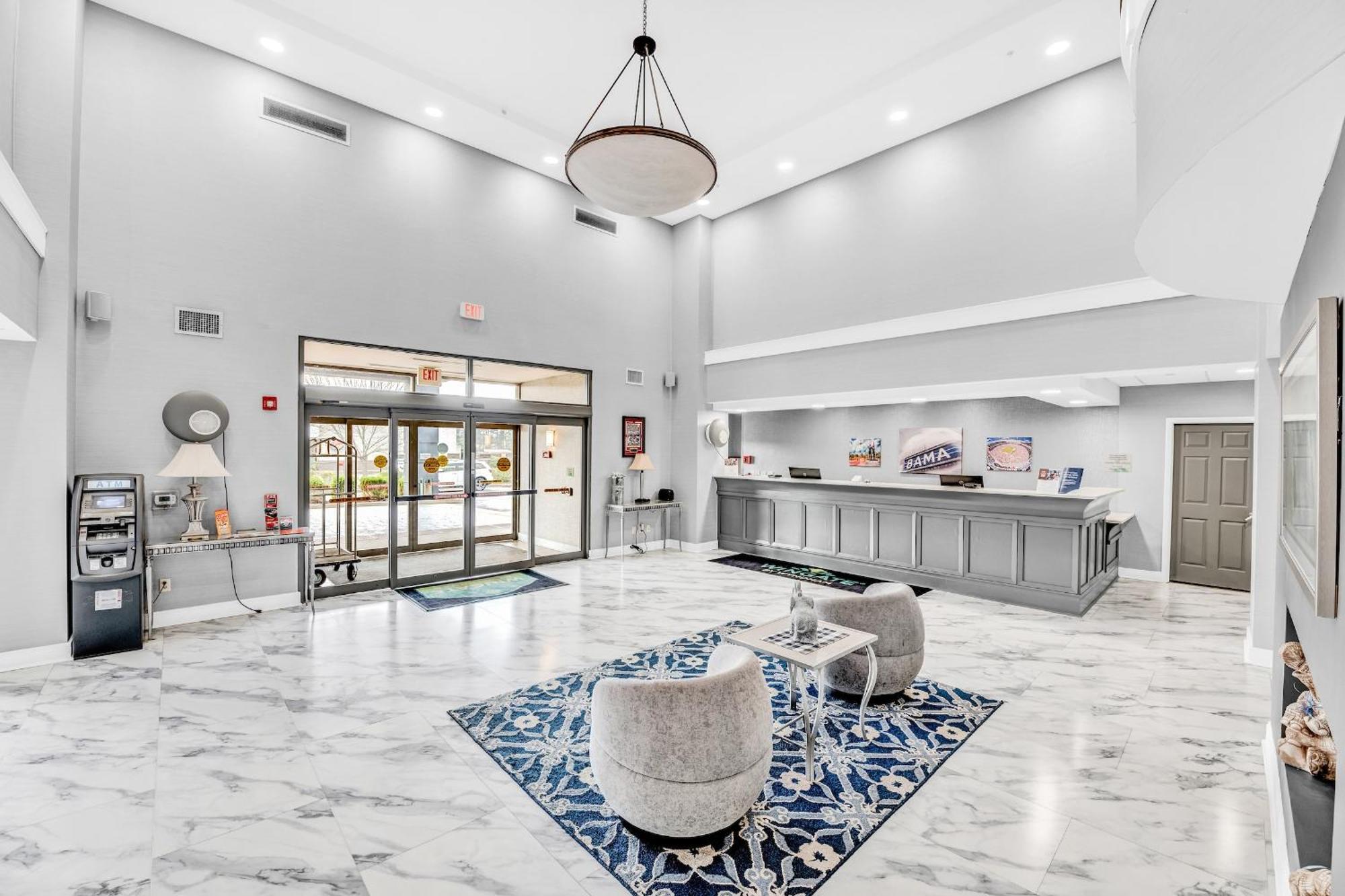 Wingate By Wyndham Tuscaloosa Hotell Exteriör bild