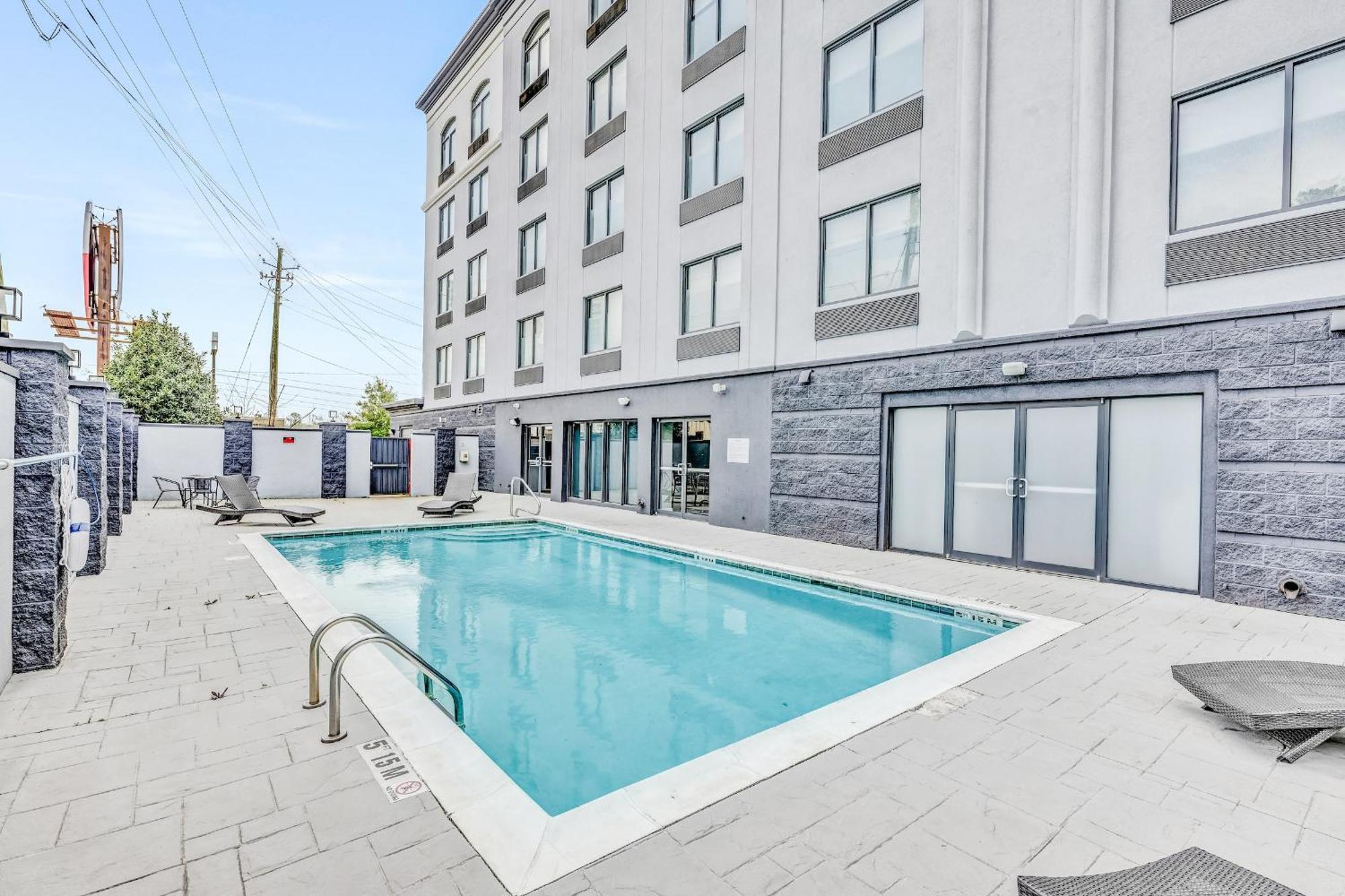 Wingate By Wyndham Tuscaloosa Hotell Exteriör bild