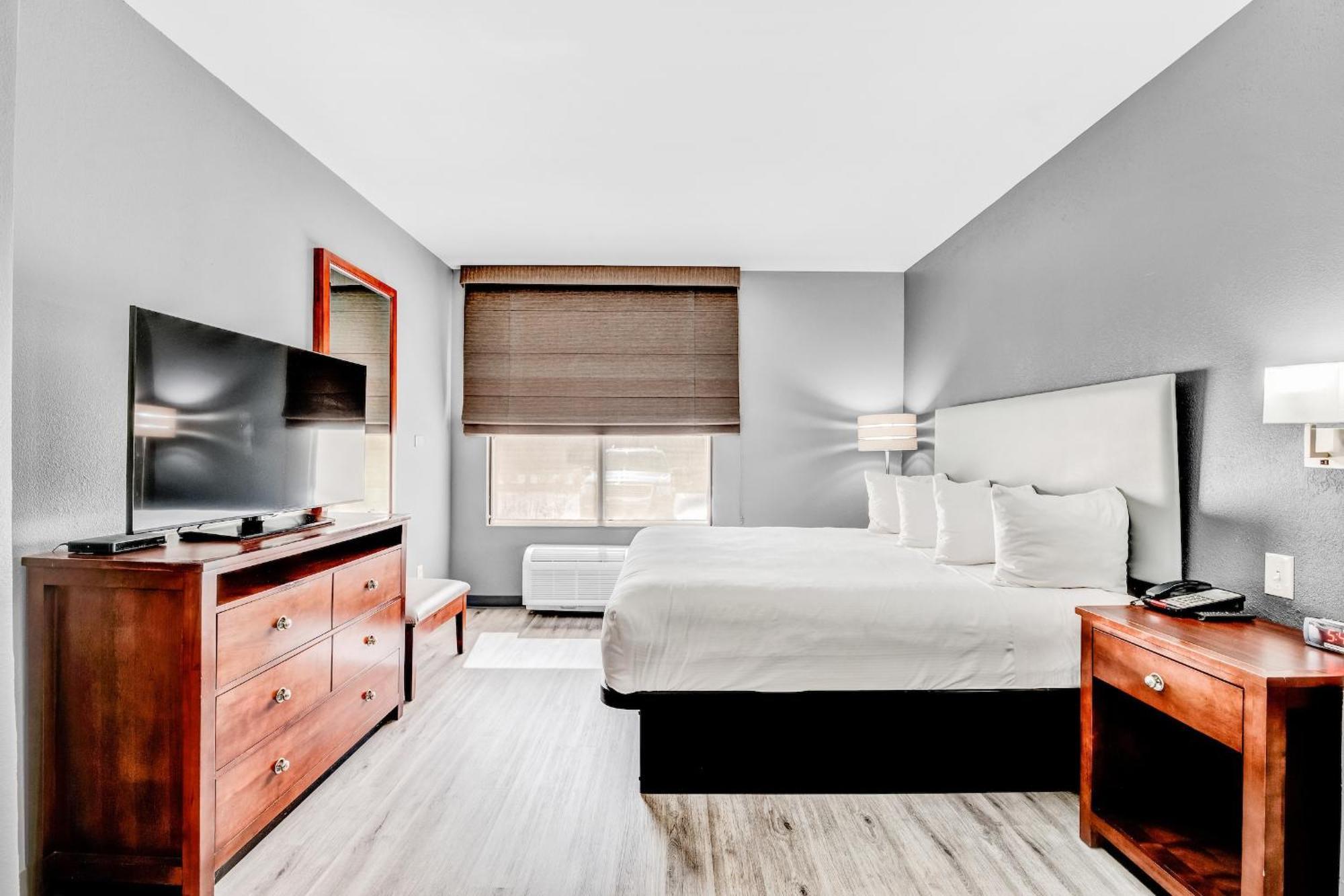 Wingate By Wyndham Tuscaloosa Hotell Exteriör bild