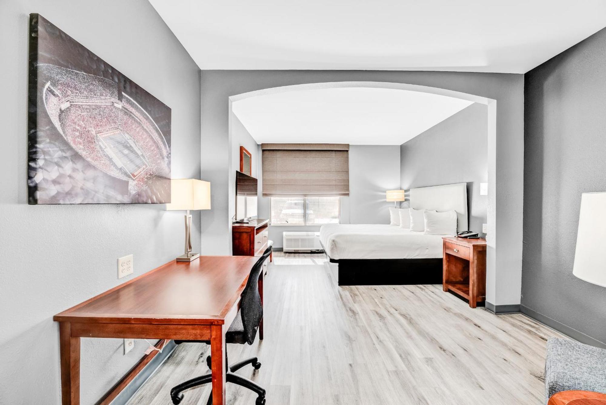 Wingate By Wyndham Tuscaloosa Hotell Exteriör bild
