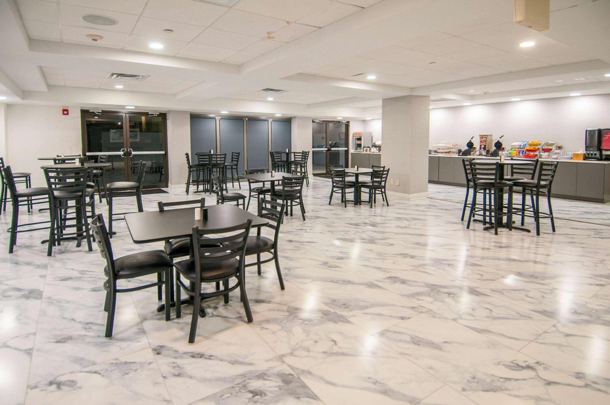 Wingate By Wyndham Tuscaloosa Hotell Exteriör bild