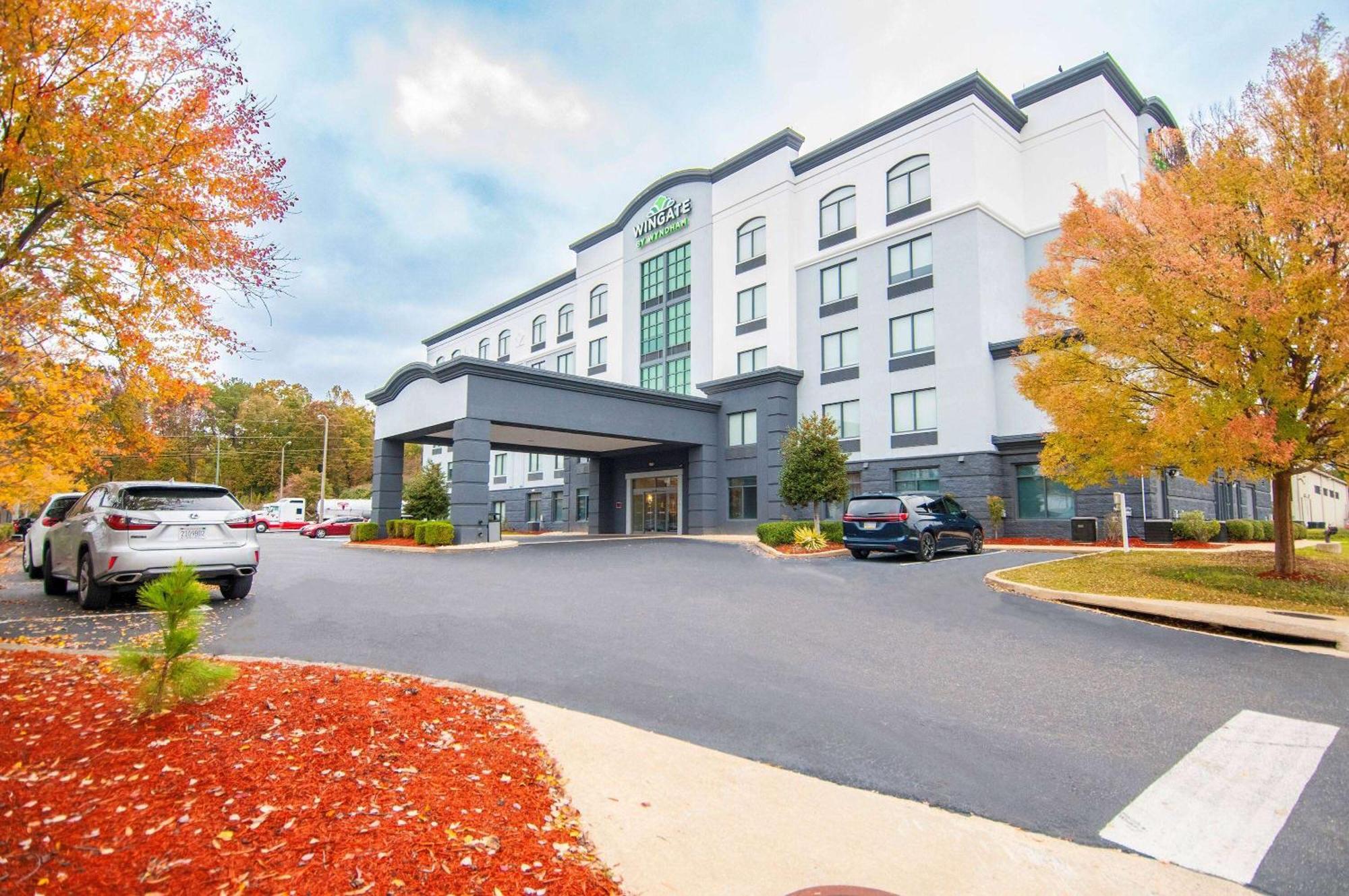 Wingate By Wyndham Tuscaloosa Hotell Exteriör bild
